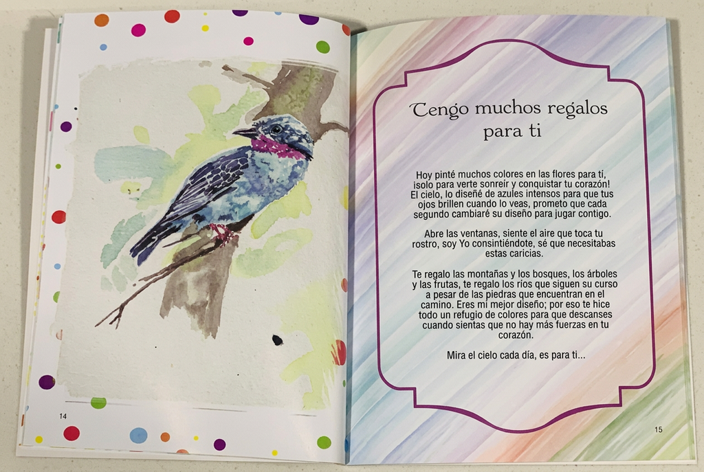 Libro abierto girado a la izquierda y sin dedos